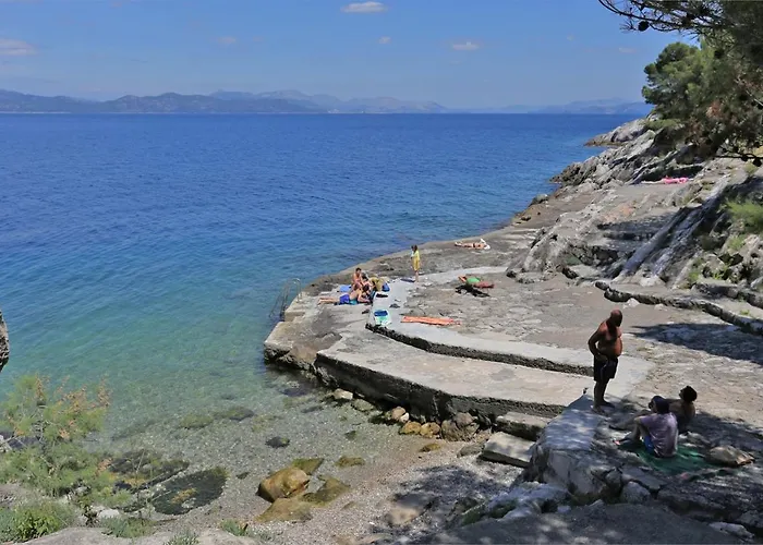 Apartamento With Wifi Trpanj, Peljesac - 13664 Trpanj